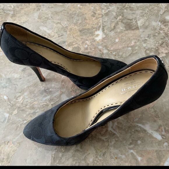 Coach black heels, closed toe, great shape, 4.5 in heels, size 10. - Picture 6 of 10